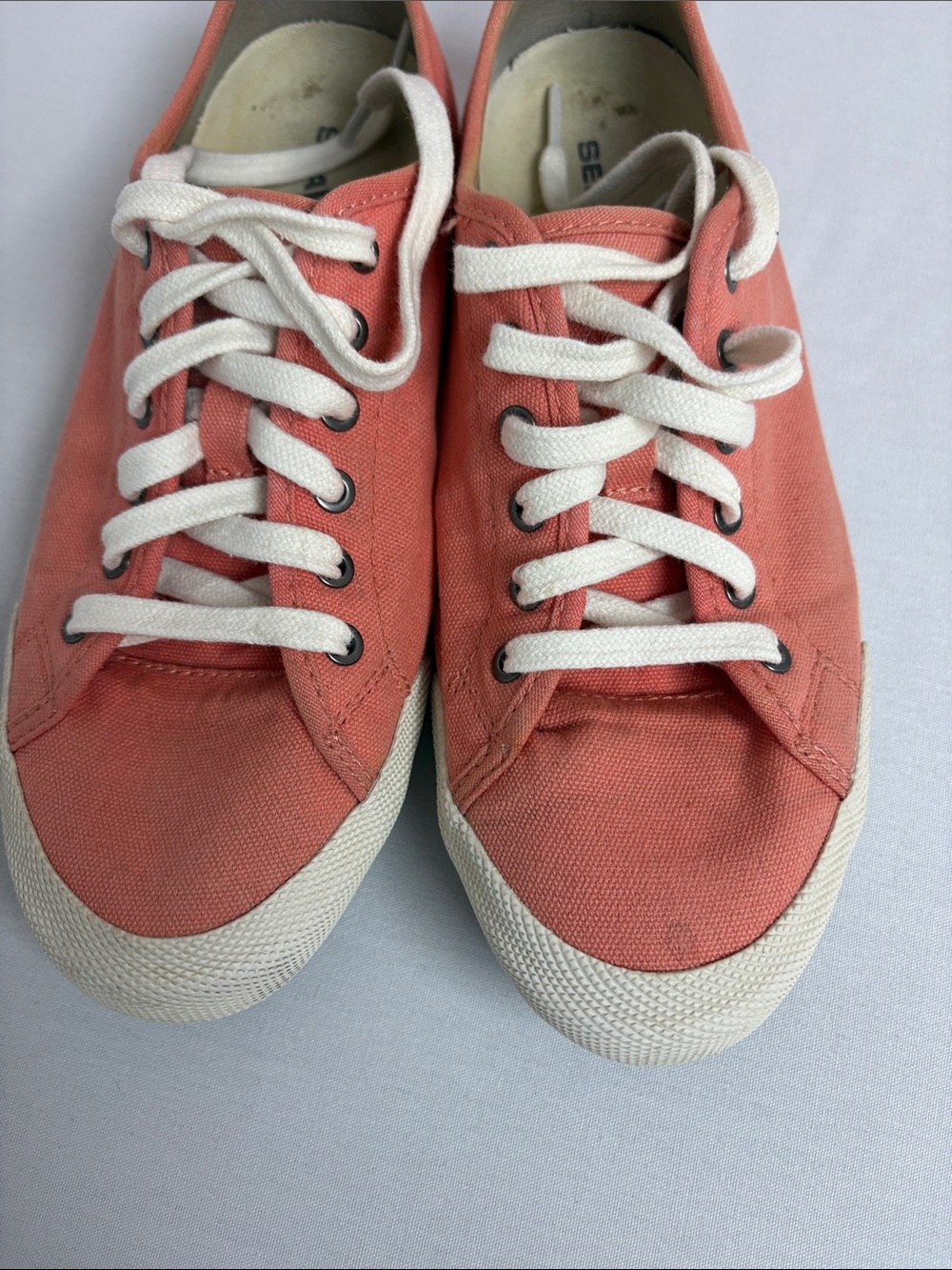 SeaVees Coral Salmon Canvas Lace Up Sneakers Women’s Size 8